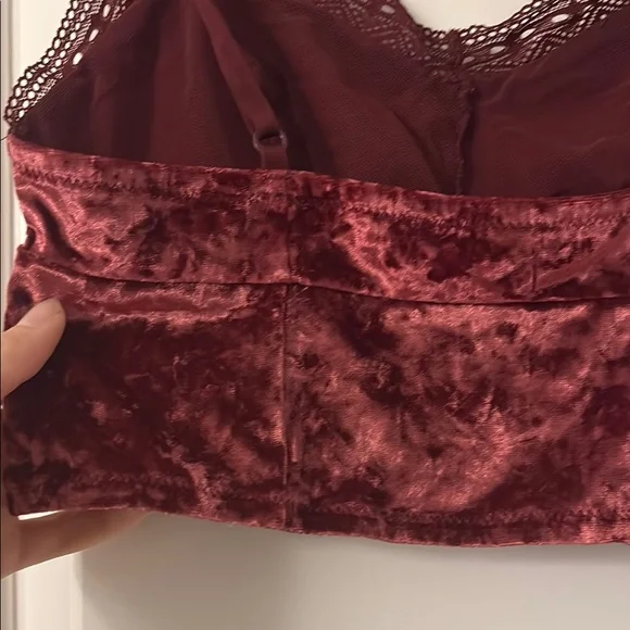 Flirtitude Velvet Bralette in Deep Burgundy - Picture 9 of 10